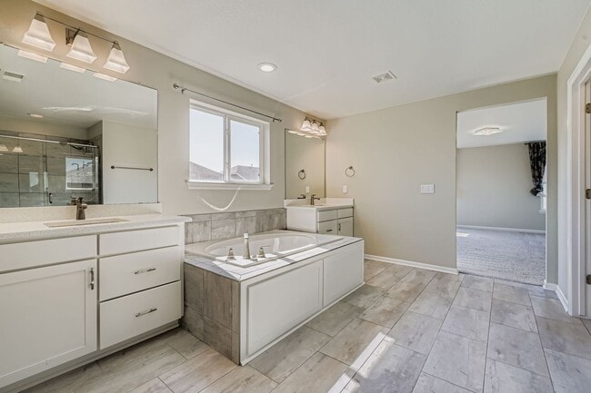 Building Photo - Stunning home in Lafayette!