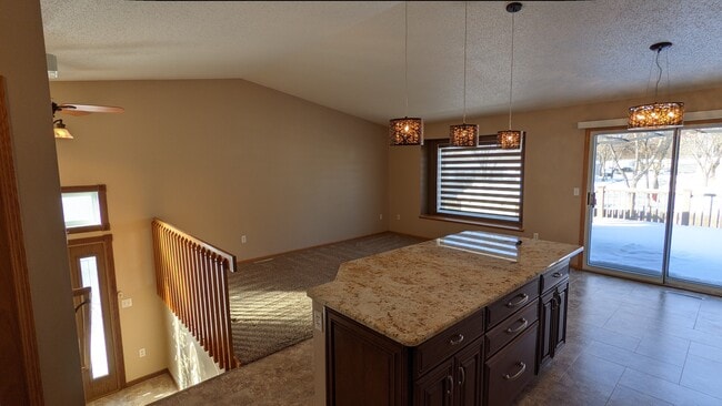 Building Photo - 1514 Suntree Dr