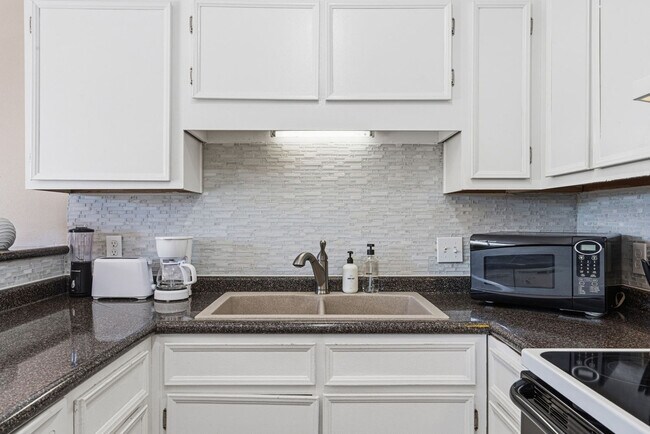 Building Photo - 16 Gulf Breeze Ct