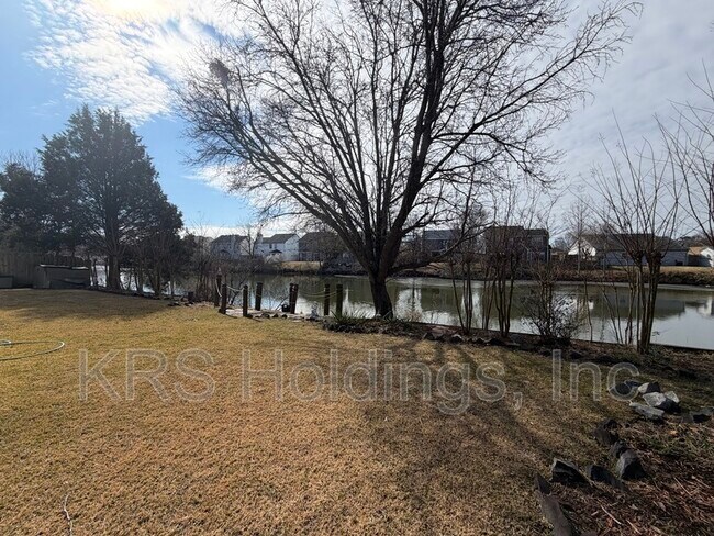 Building Photo - 6040 Capital Pl