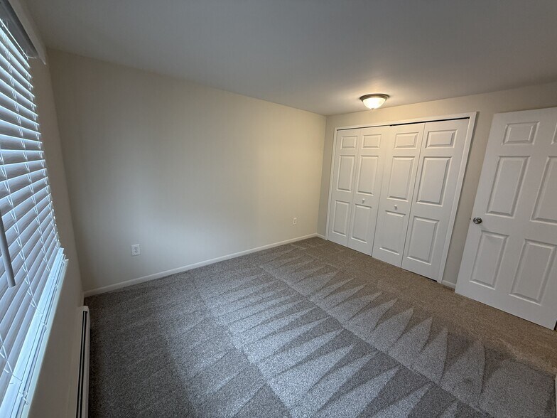 Bedroom 2 - 1133 Tienken Ct