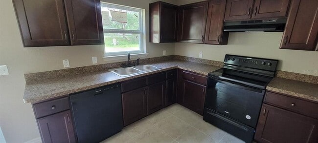 Building Photo - 5391 NW 55th Ct