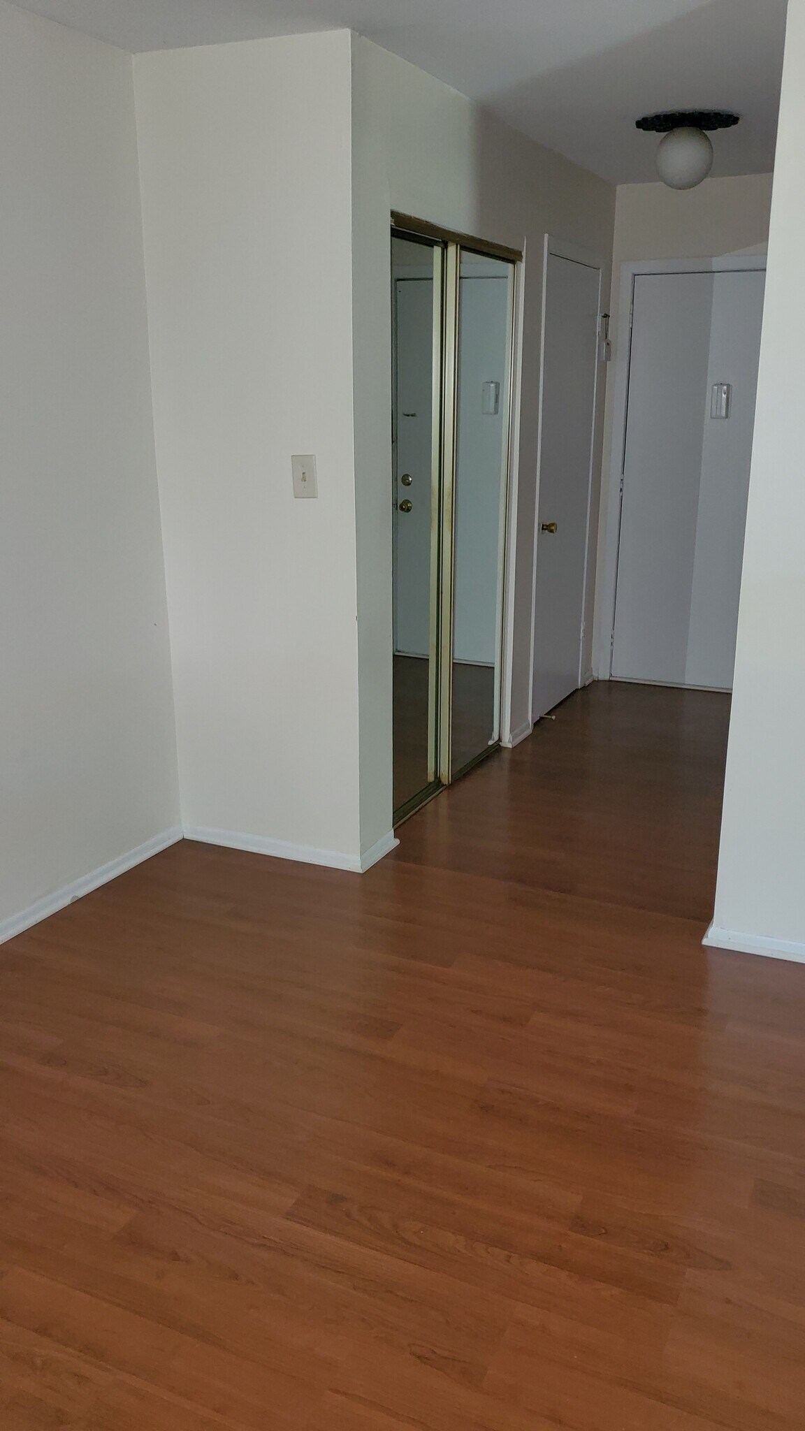 Building Photo - 11 Pine Cluster Cir