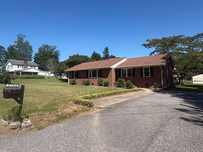 Building Photo - Beautiful Brick Rancher