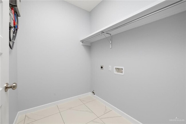 Building Photo - 12 N 5th St