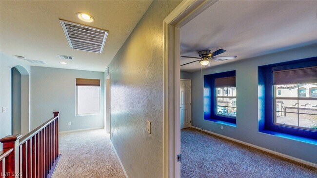 Building Photo - 960 Via Del Campo