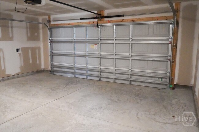 Building Photo - 418 Coconut Dr