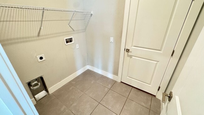 Building Photo - Beautiful 4 Br/2 Ba Home in Poinciana!!