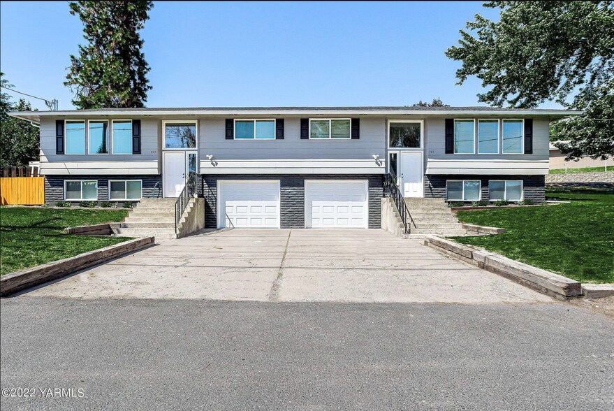 Primary Photo - 709 W Cherry Ave