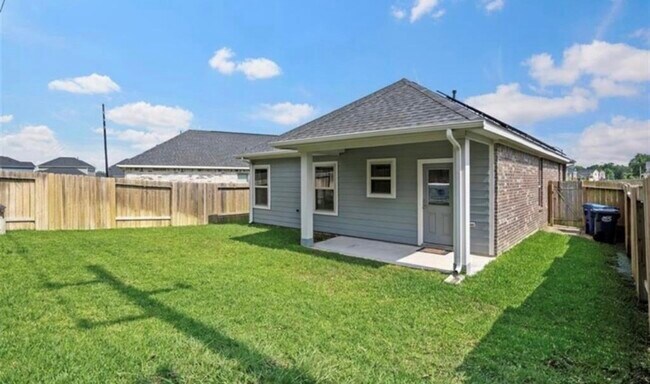 Building Photo - 31606 Heguy Pass