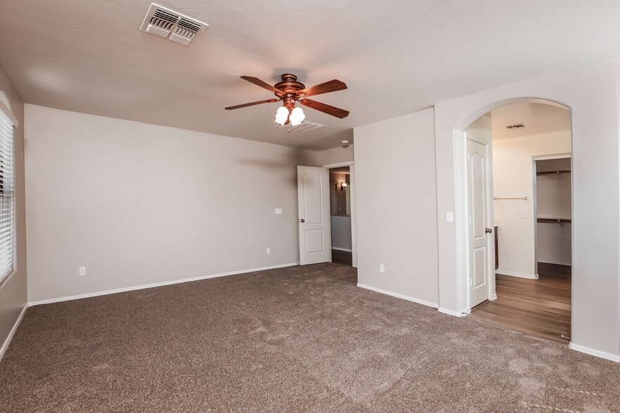 Building Photo - 39371 Cinch Strap Pl