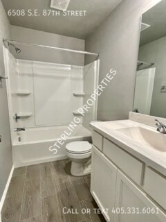 Building Photo - 6508 SE 87th St
