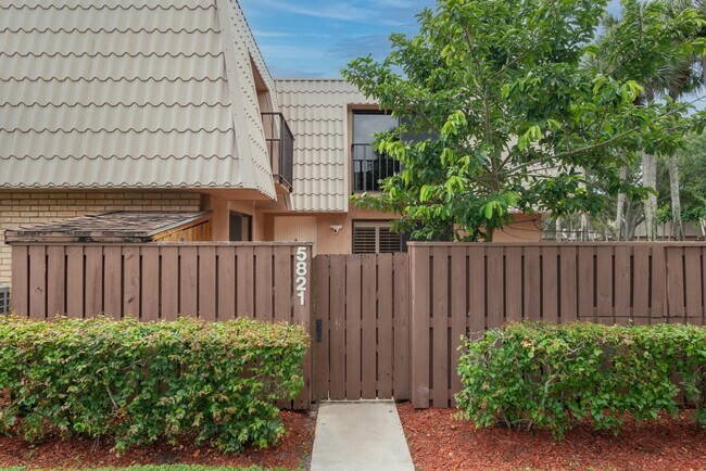 Building Photo - 5821 58th Way