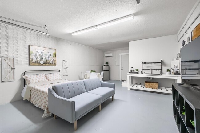 Building Photo - 1106 Oriole Ln