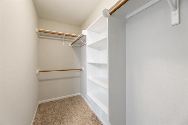 Building Photo - 214 Crystal Knoll Blvd