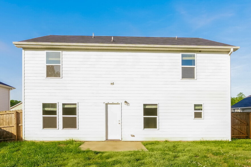 Building Photo - 461 Abeer St