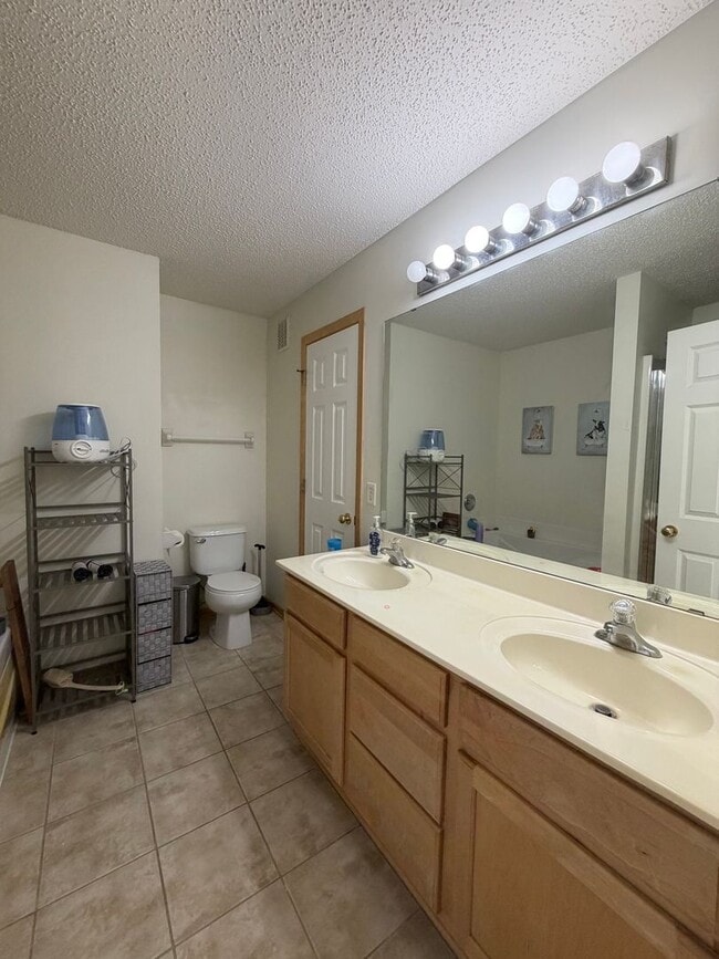 Building Photo - 18340 Kerrville Trail