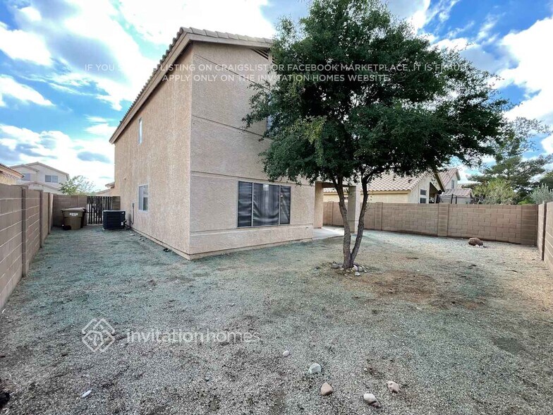 Building Photo - 14530 N 87th Ave