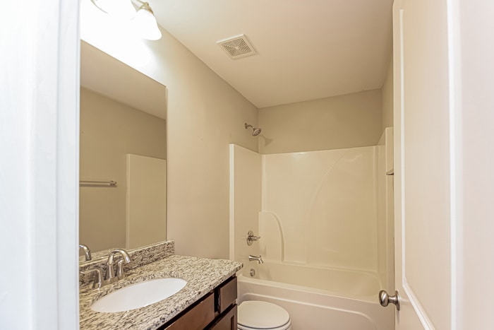 Building Photo - 428 Hawkeye Ct