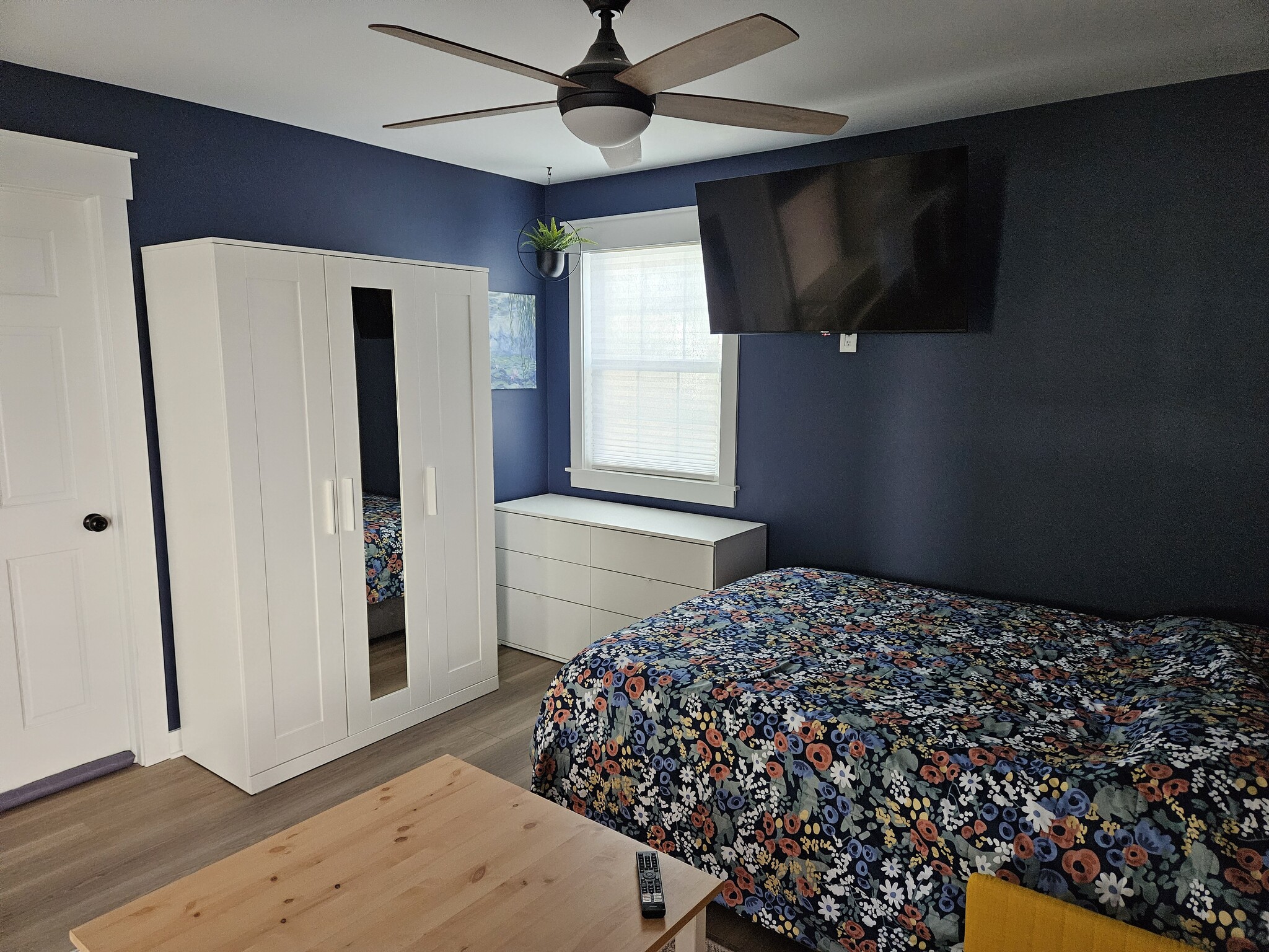 Building Photo - 3302 Delaware Ave