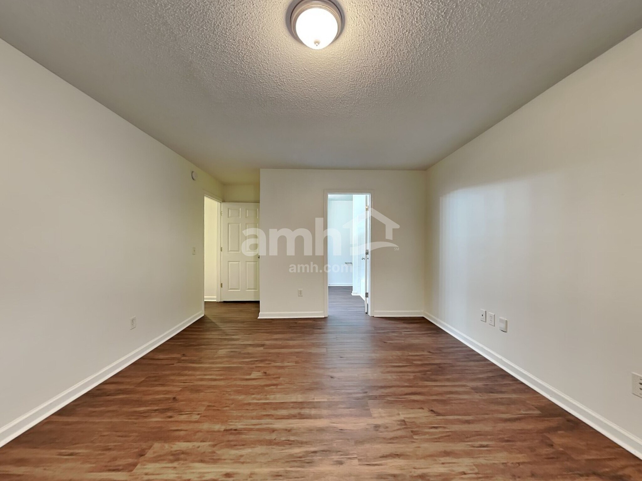 Building Photo - 20 Carlisle Ln