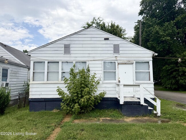 Building Photo - 900 Beecher St