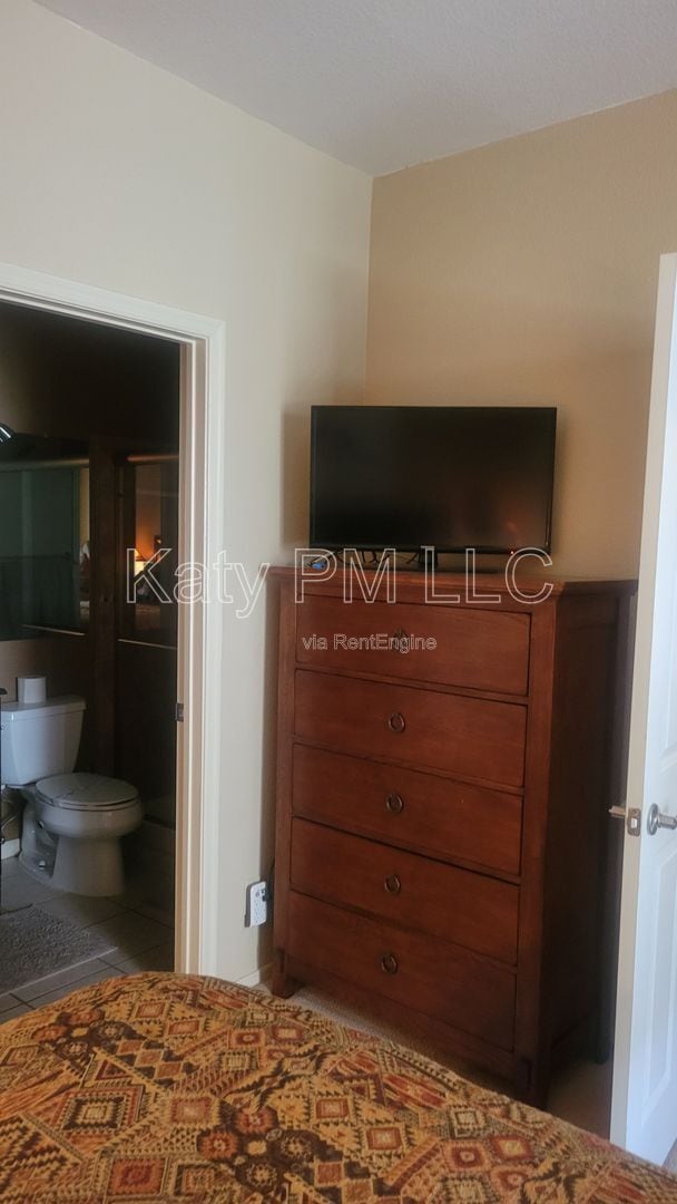 Building Photo - 9708 E Vía Linda