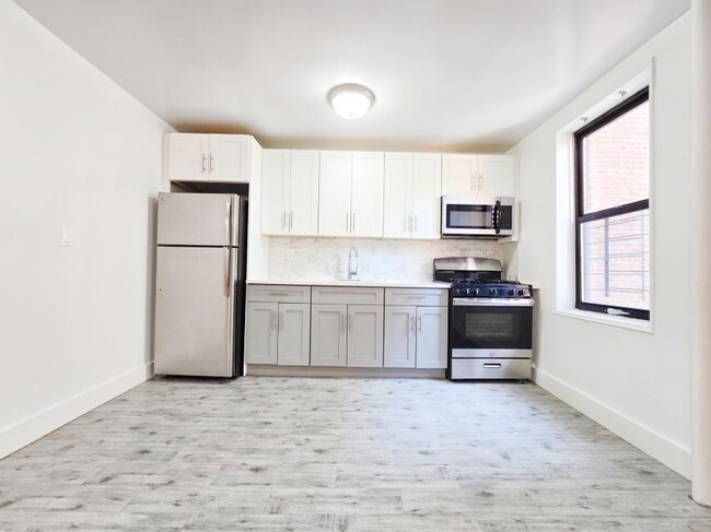 Building Photo - 1 bedroom in YONKERS NY 10705