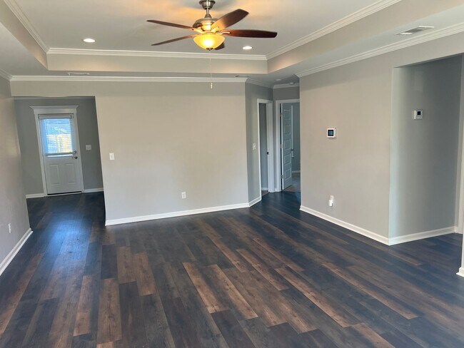 Building Photo - 4BR/2BA in Valdosta Available Mid-April