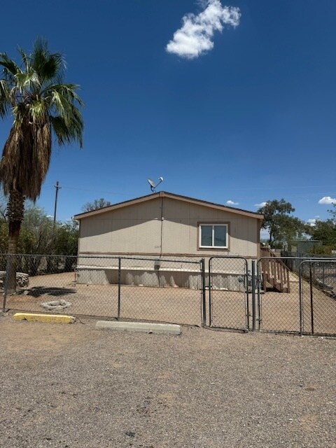 Primary Photo - HOUSE FOR RENT