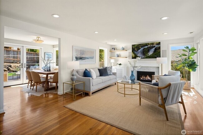 Building Photo - 5606 59th Ave NE