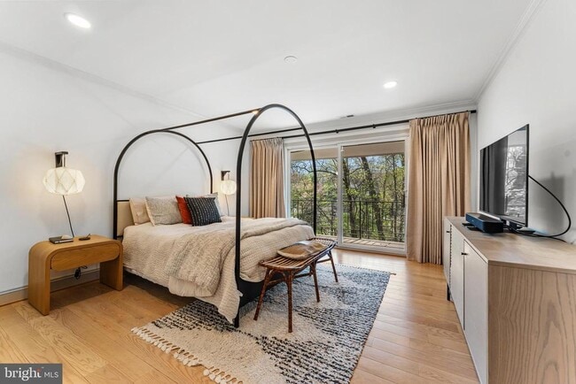 Building Photo - 2820 Ellicott St NW