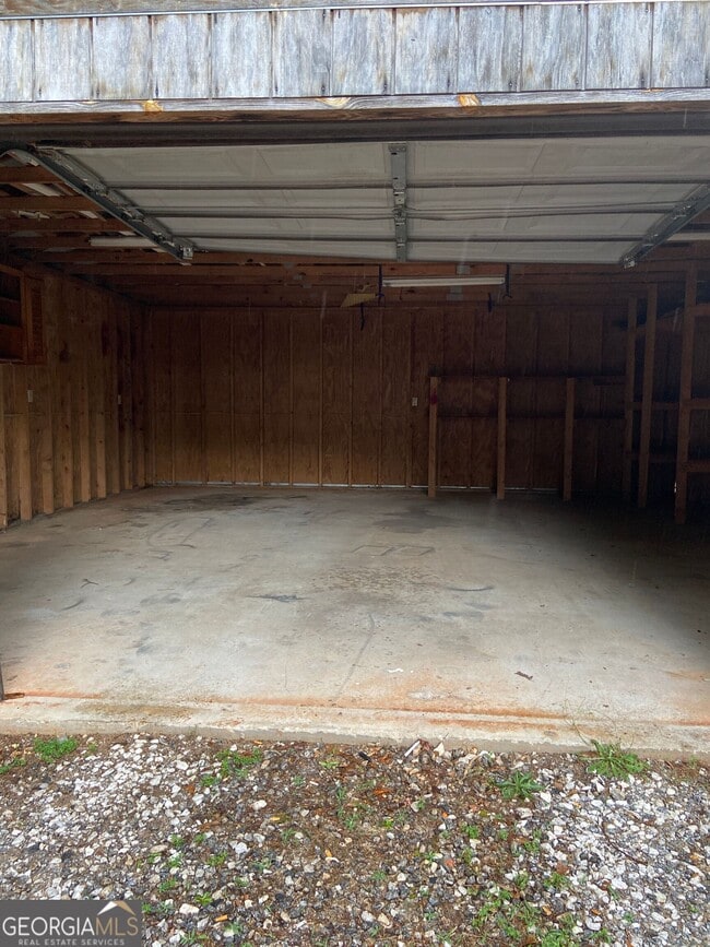 Building Photo - 1800 Timothy Rd