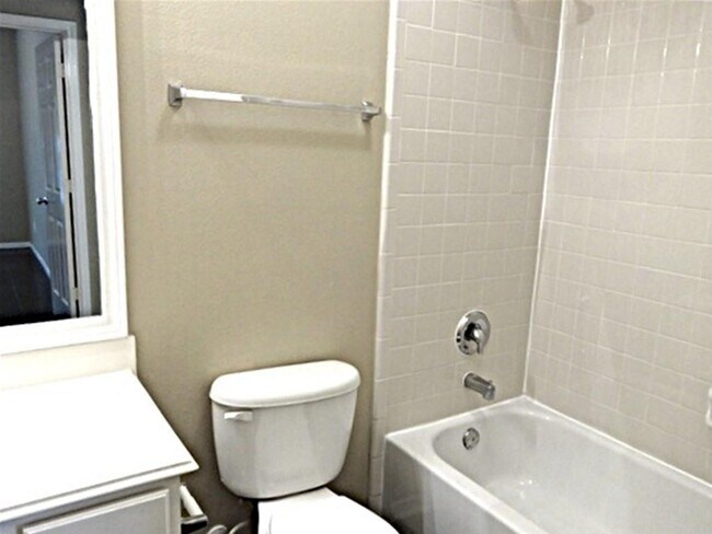 Building Photo - 4111 Mt Everest Way