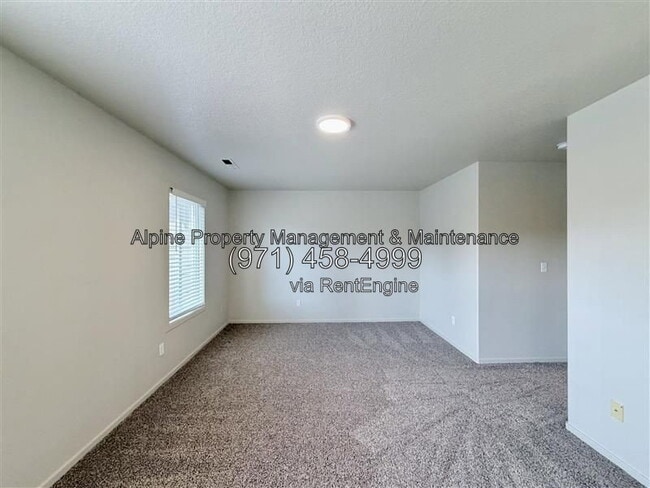 Building Photo - 13119 SW 154th Ave