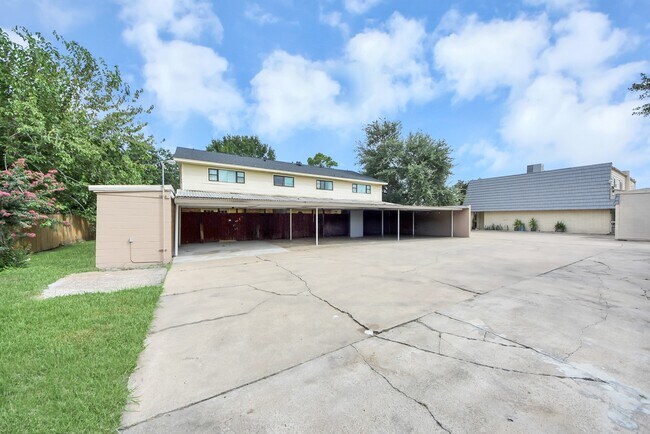 Building Photo - 6710 Biggs Ct