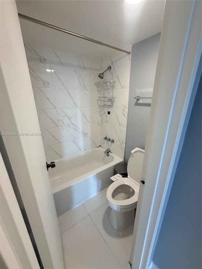 Building Photo - 2350 NE 135th St