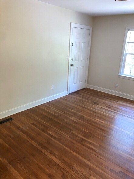 Living Room - 490 E Indiana Ave