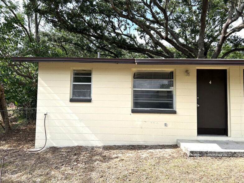 Primary Photo - 8131 Cass Rd