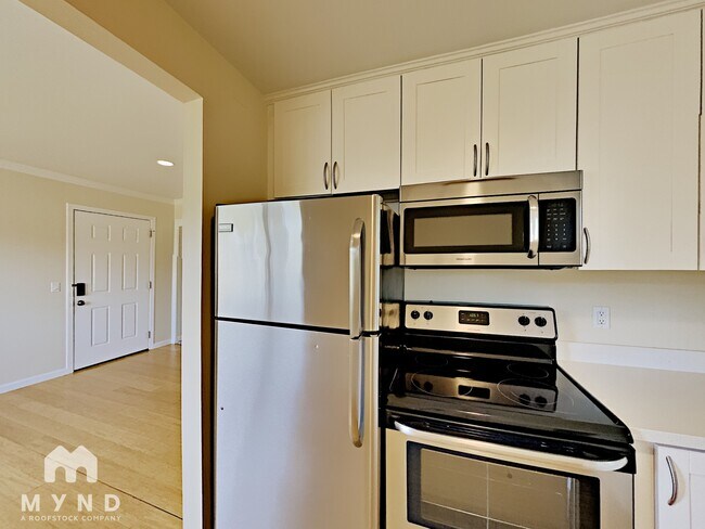 Building Photo - 315 Beemer Ave