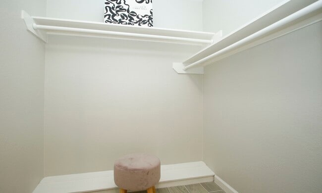 Building Photo - 25607 Pecan Valley Cir