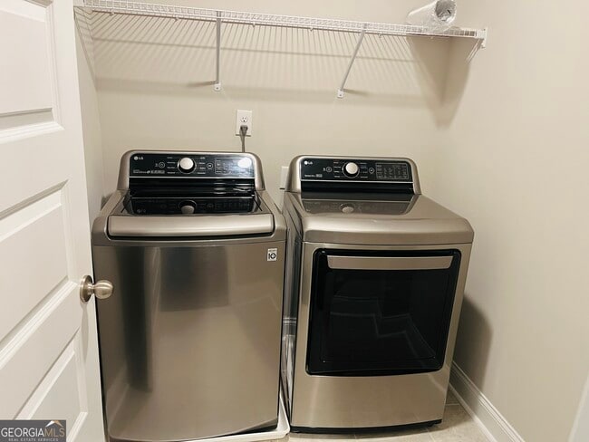 Building Photo - 6005 Arbor Knoll Pl