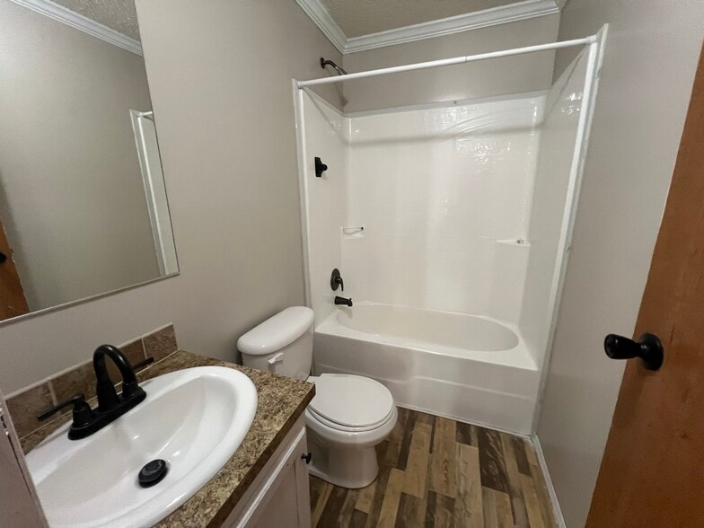 Building Photo - 143 Smokey Hill River Ct