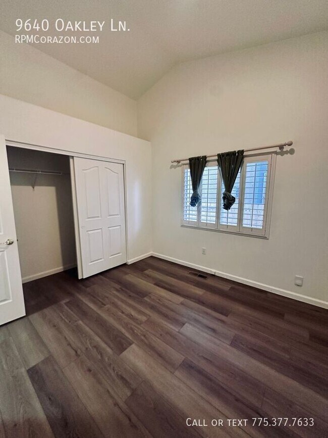 Building Photo - 9640 Oakley Ln