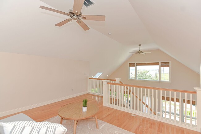 Building Photo - Dog-Friendly Winter Rental on Plum Island