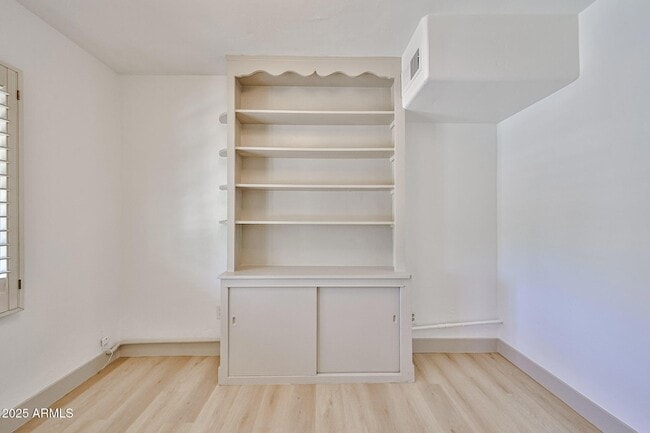 Building Photo - 63 W Windsor Ave