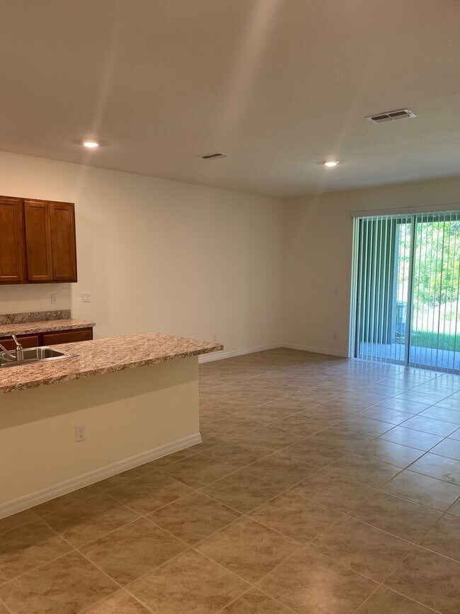 Building Photo - 1249 Yellow Finch Dr