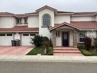 Building Photo - NOW AVAILABLE!! BEAUTIFUL GUSTINE HOME LOCATED IN GATED COMMUNITY