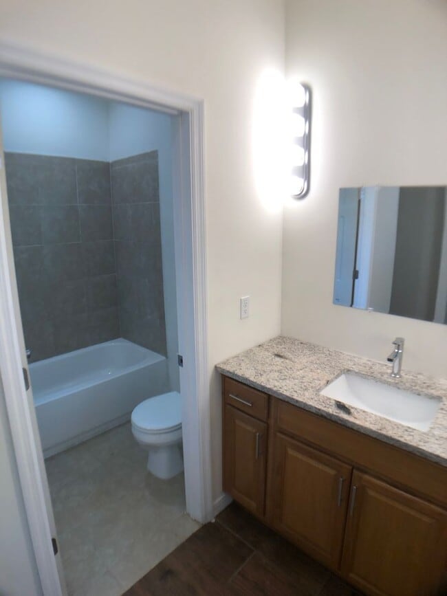 Building Photo - Brand new 3 bedroom 2 bath