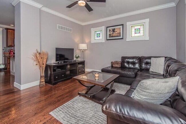 Building Photo - Fantastic 2bd/2ba home! Let yourself in!